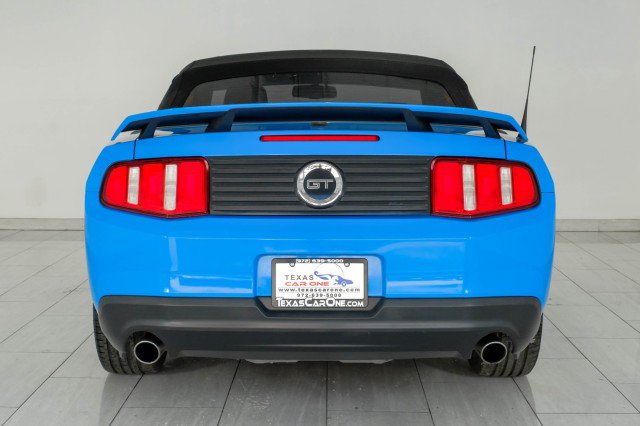 Used 2010 Ford Mustang GT Premium RWD image 8