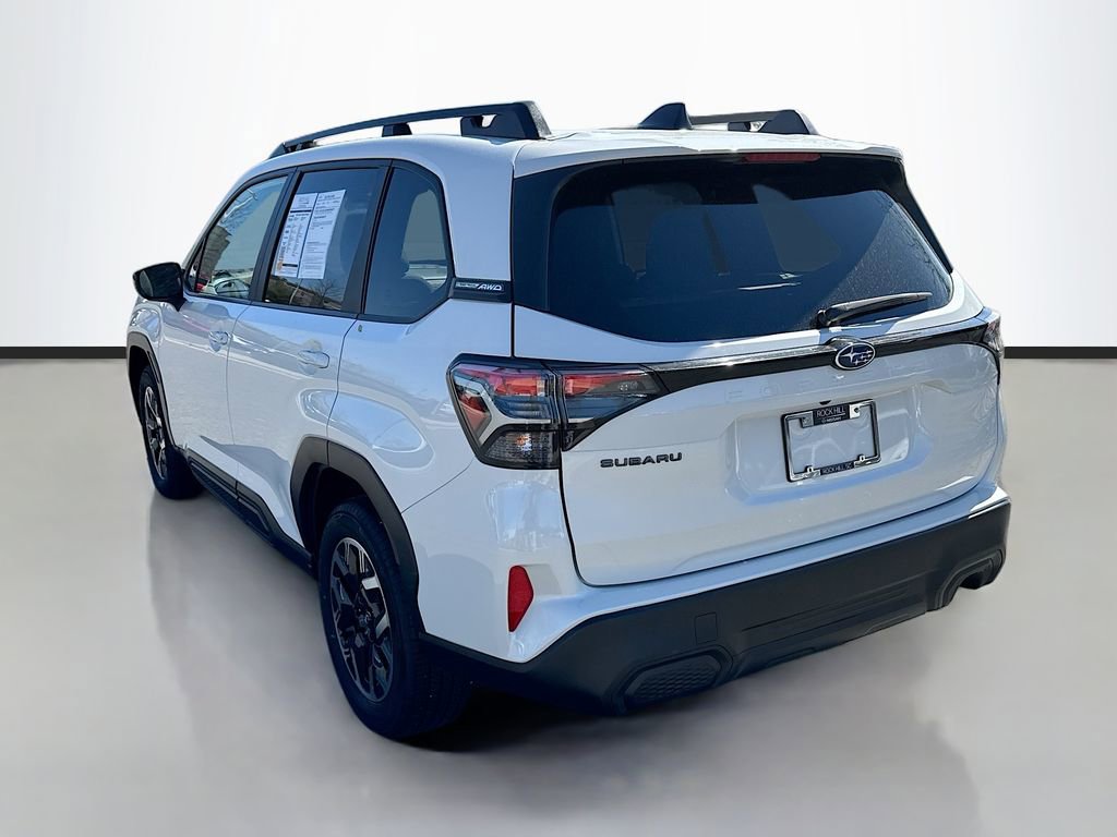 Used 2025 Subaru Forester Premium image 5