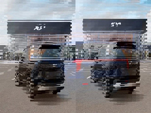 New 2026 Kia Carnival EX image 4