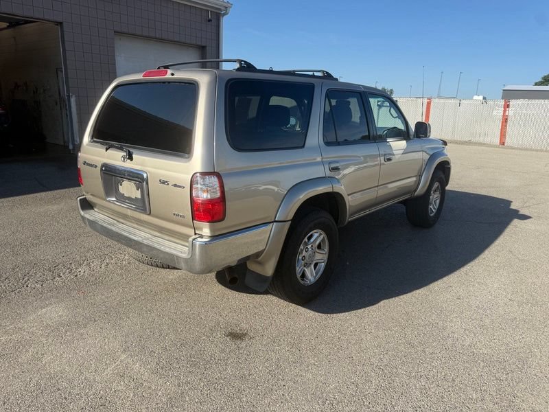 Used 2002 Toyota 4Runner SR5 w/ Leather Trim Pkg AWD/4WD image 15