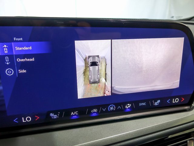 New 2026 Chevrolet Traverse LT w/ Sun and Wheel Package image 22