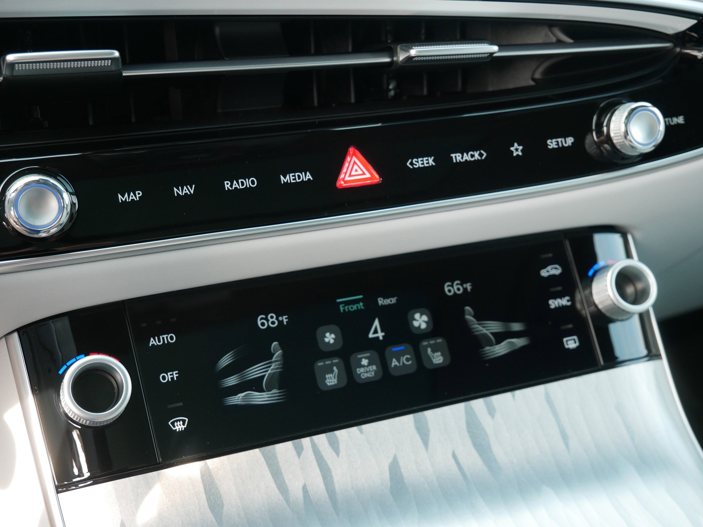 New 2026 Genesis Electrified GV70 image 9