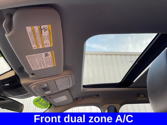 Used 2024 Ford Explorer XLT w/ Equipment Group 202A AWD/4WD image 21