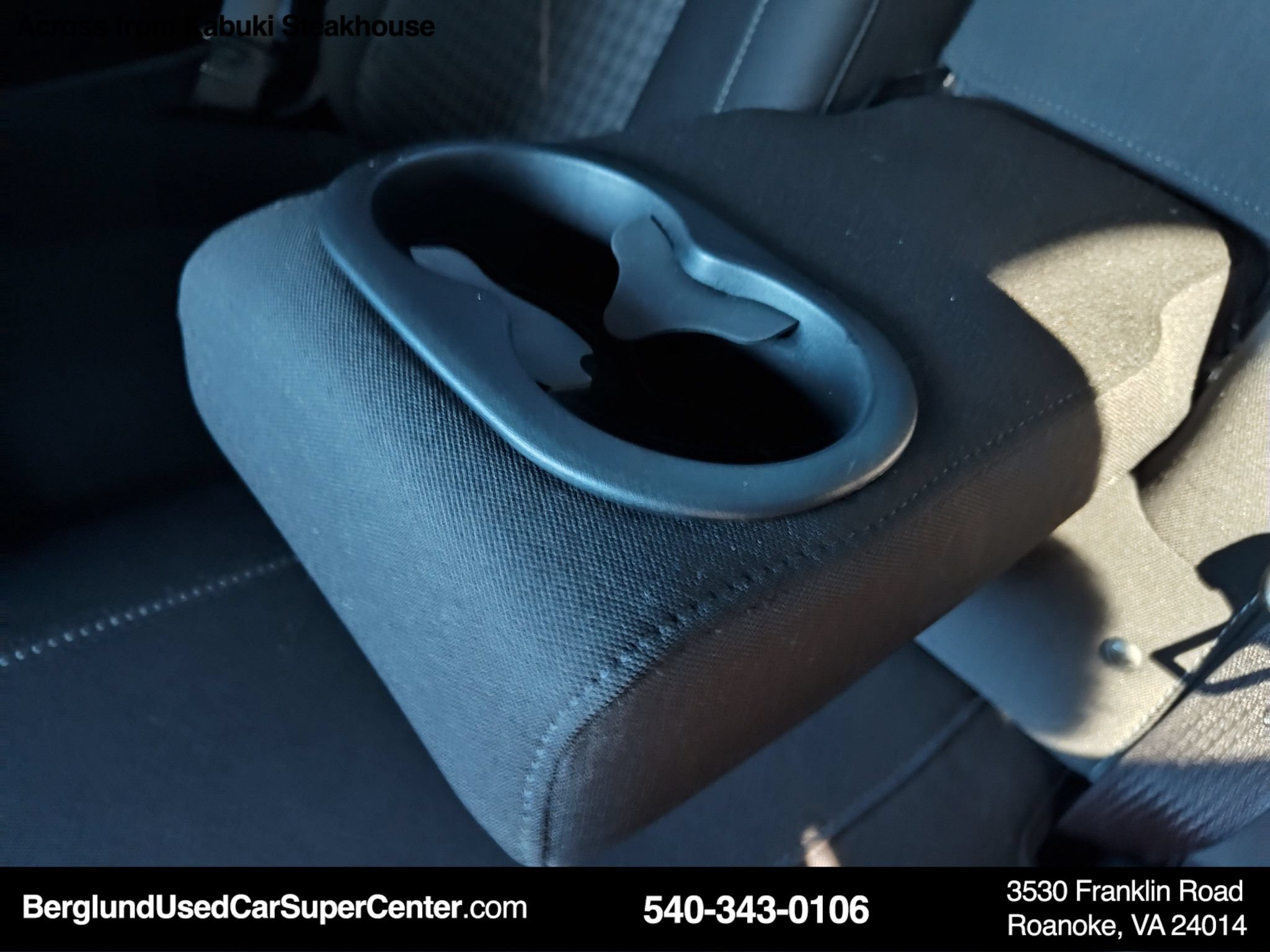 Used 2022 Dodge Challenger GT RWD image 14