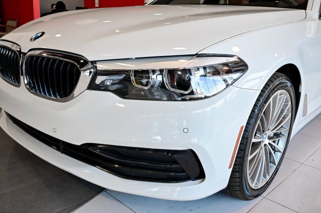 Used 2020 BMW 530i w/ Convenience Package image 9