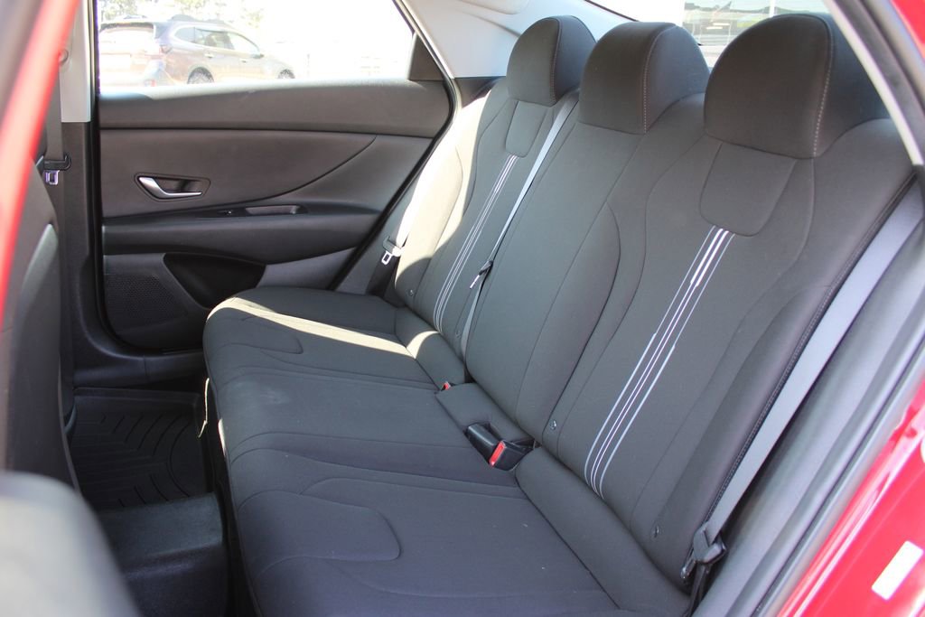 Used 2023 Hyundai Elantra SEL FWD image 24