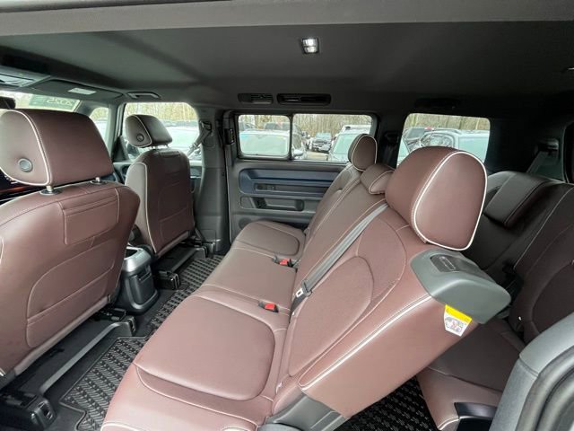 Certified 2025 Volkswagen ID. Buzz Pro S image 11