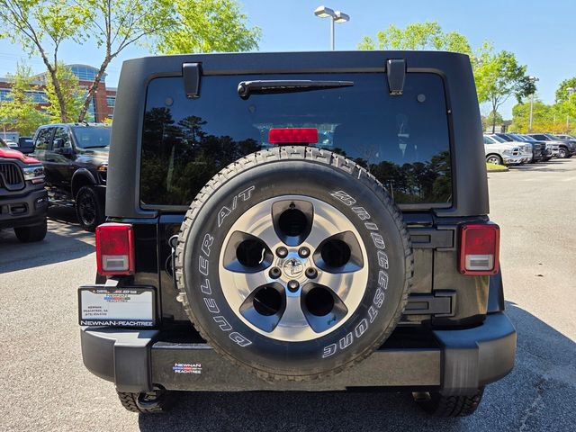 Used 2016 Jeep Wrangler Unlimited Sahara image 5