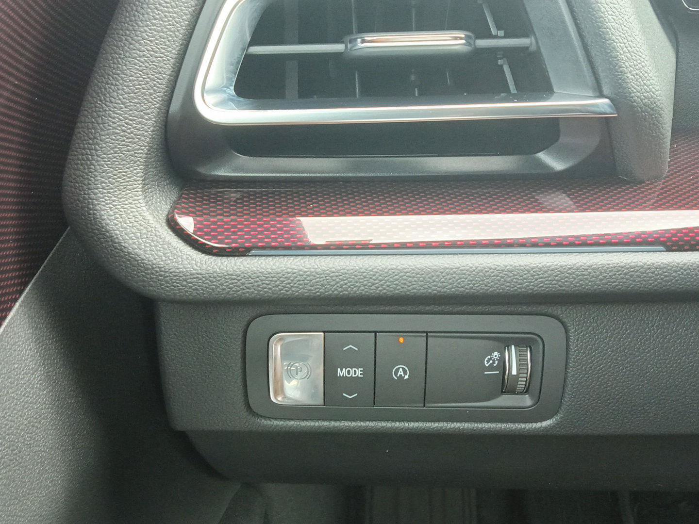 Used 2024 Chevrolet Traverse RS FWD image 10