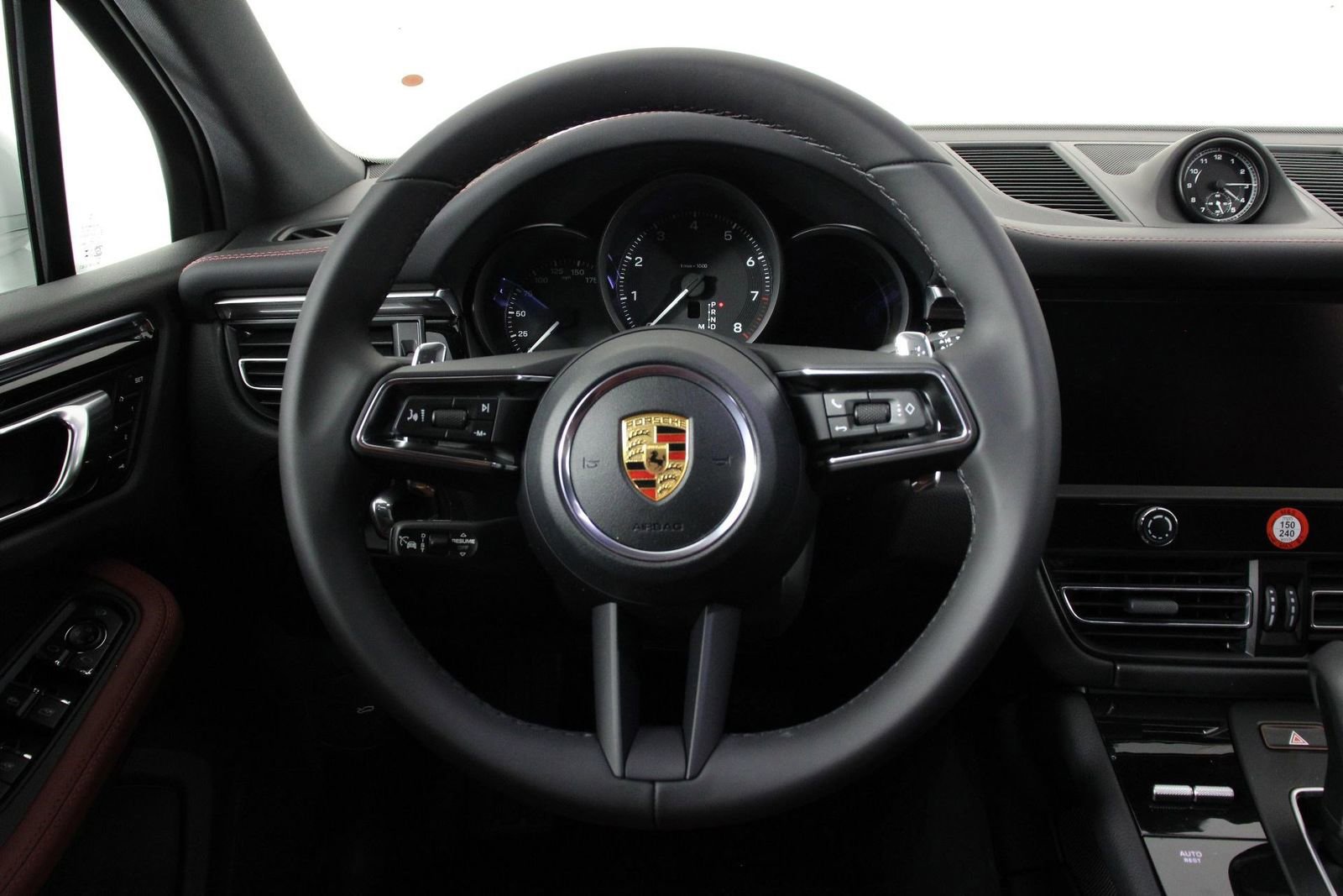 New 2026 Porsche Macan AWD/4WD image 12