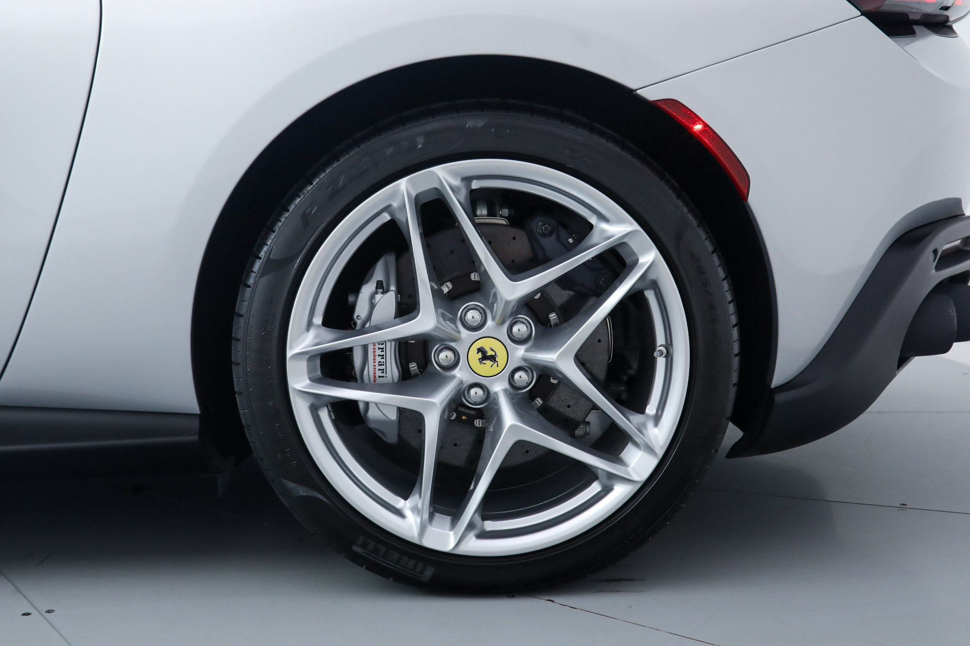 Certified 2026 Ferrari Roma Spider RWD image 43