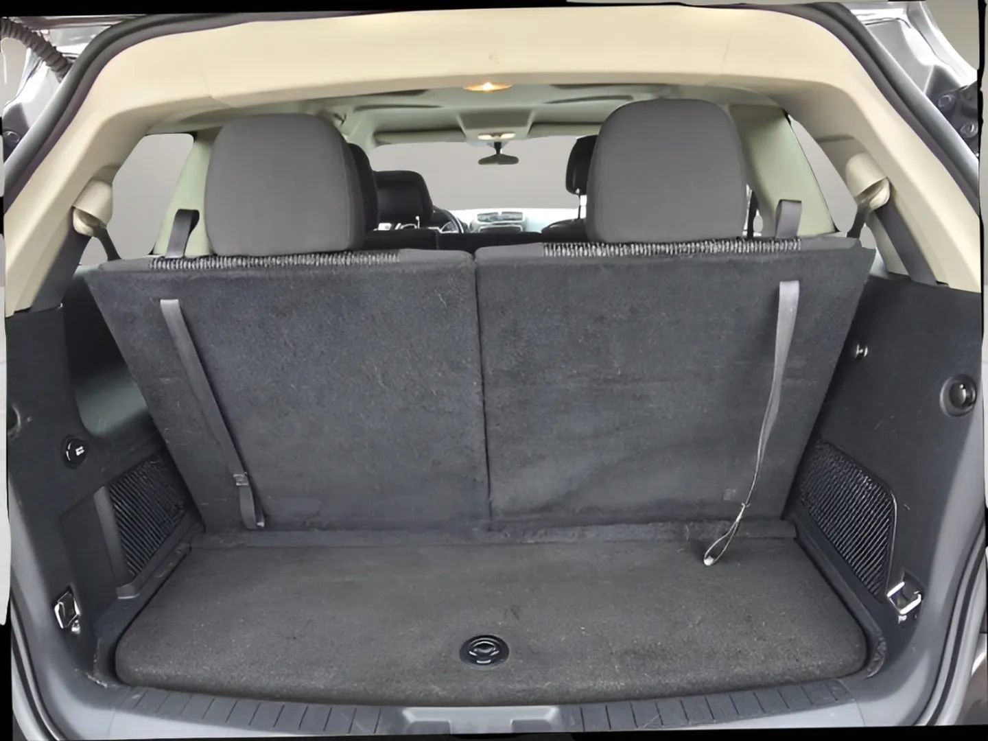 Used 2018 Dodge Journey SE image 18