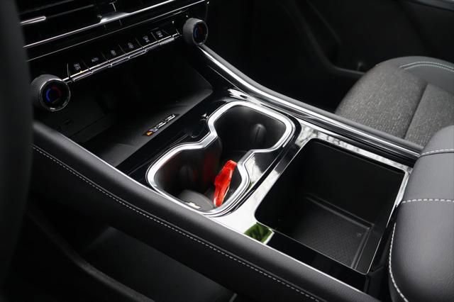 New 2026 Chevrolet Traverse LT w/ Driver Confidence Package image 31