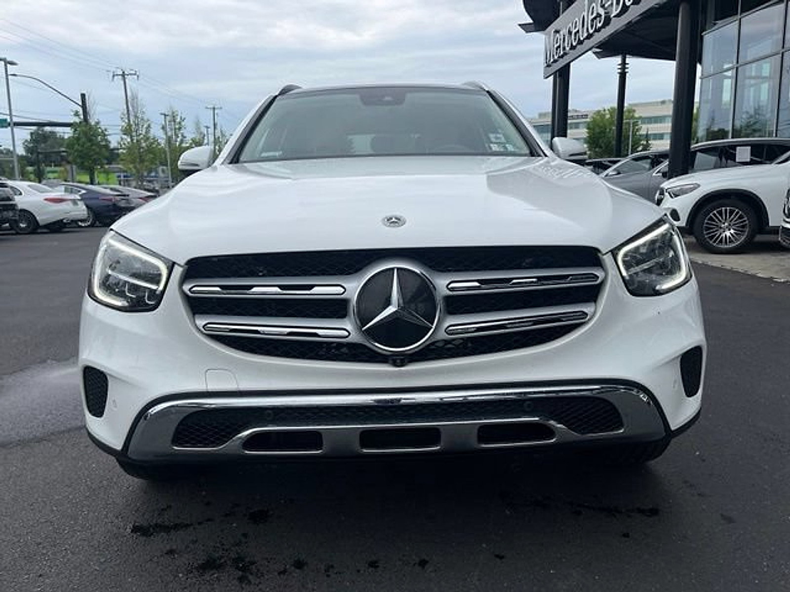 Certified 2022 Mercedes-Benz GLC 300 4MATIC image 2