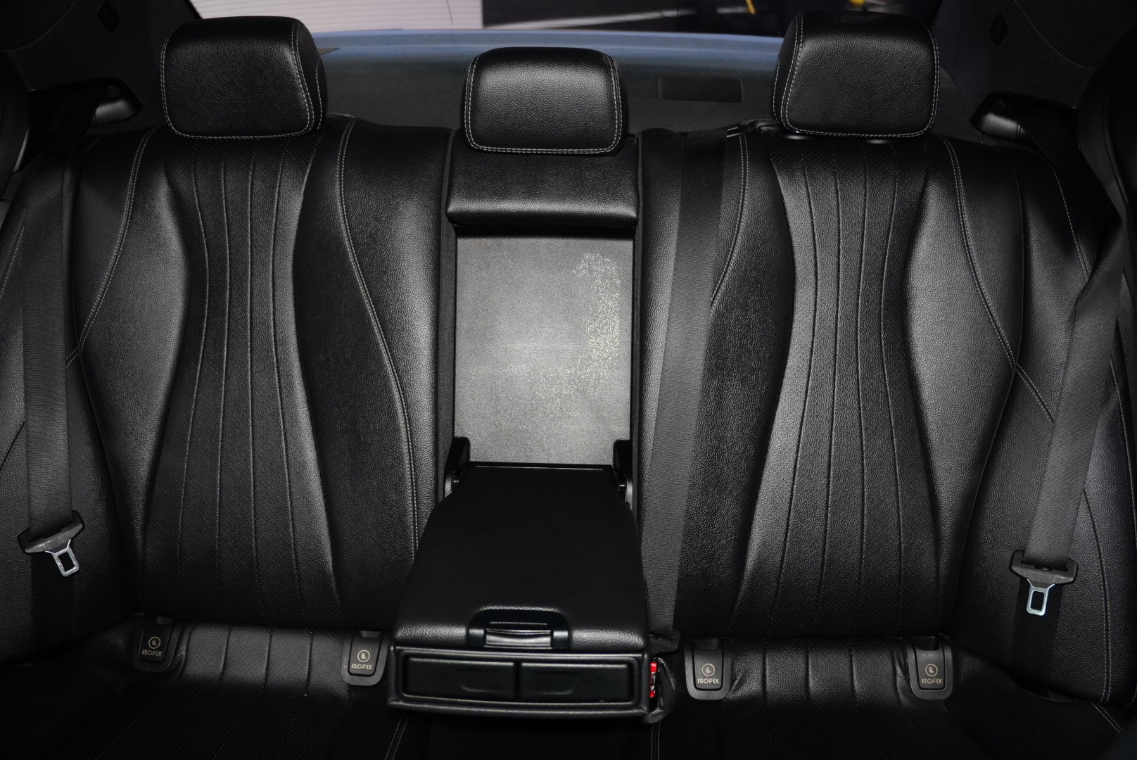 Used 2018 Mercedes-Benz E 300 4MATIC w/ Premium 1 Package image 11