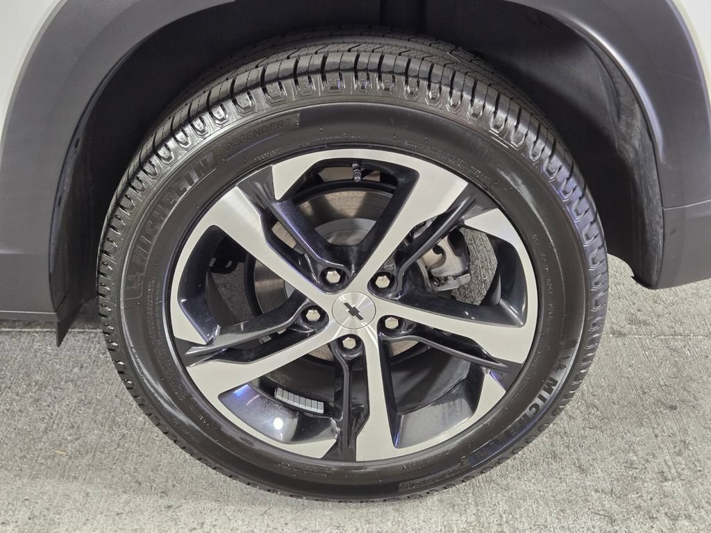 Used 2024 Chevrolet Trax RS w/ Driver Confidence Package FWD image 13