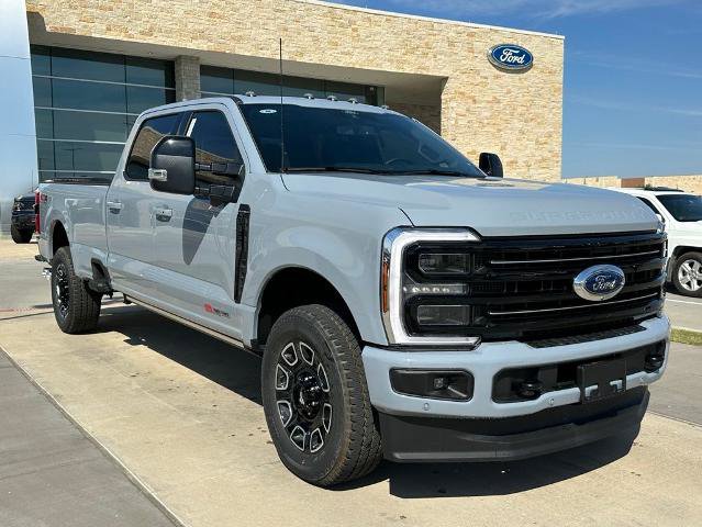 New 2026 Ford F350 Platinum w/ FX4 Off-Road Package image 16