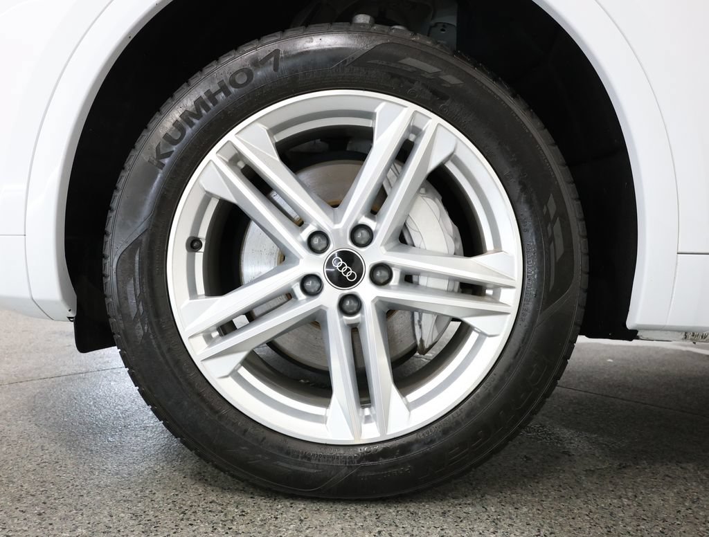 Used 2021 Audi Q5 e Premium w/ Convenience Package AWD/4WD image 5