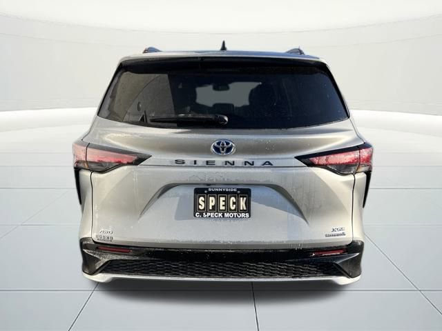 Used 2024 Toyota Sienna XSE image 25