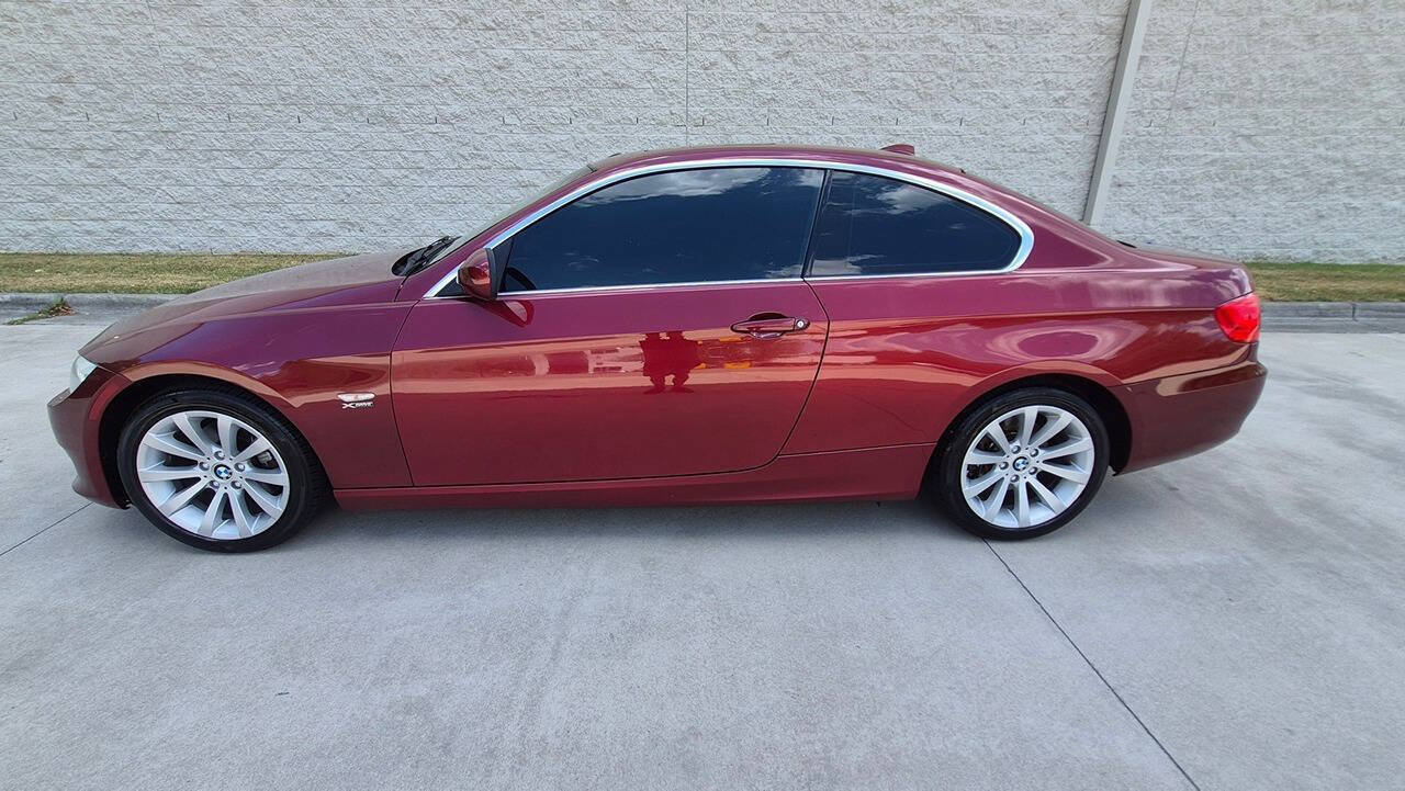 Used 2011 BMW 328i xDrive Coupe AWD/4WD image 7