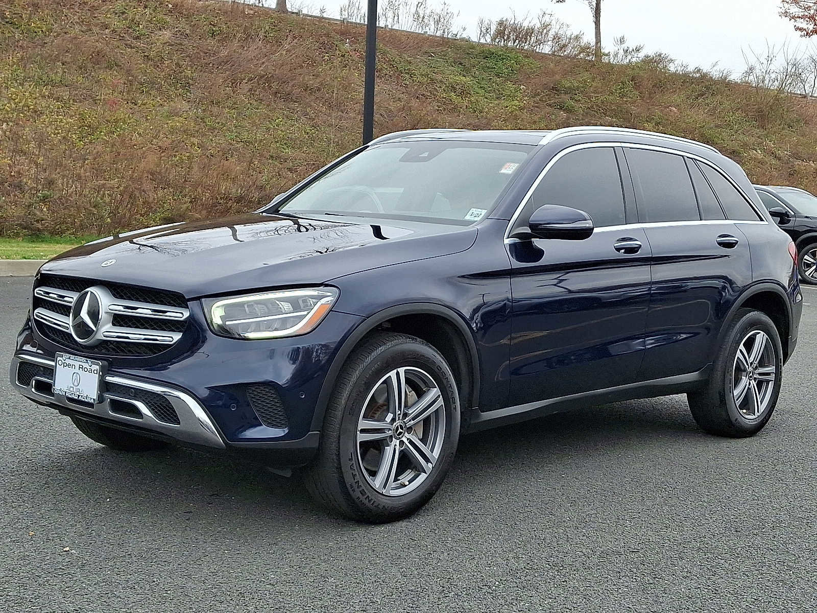 Used 2022 Mercedes-Benz GLC 300 4MATIC image 3