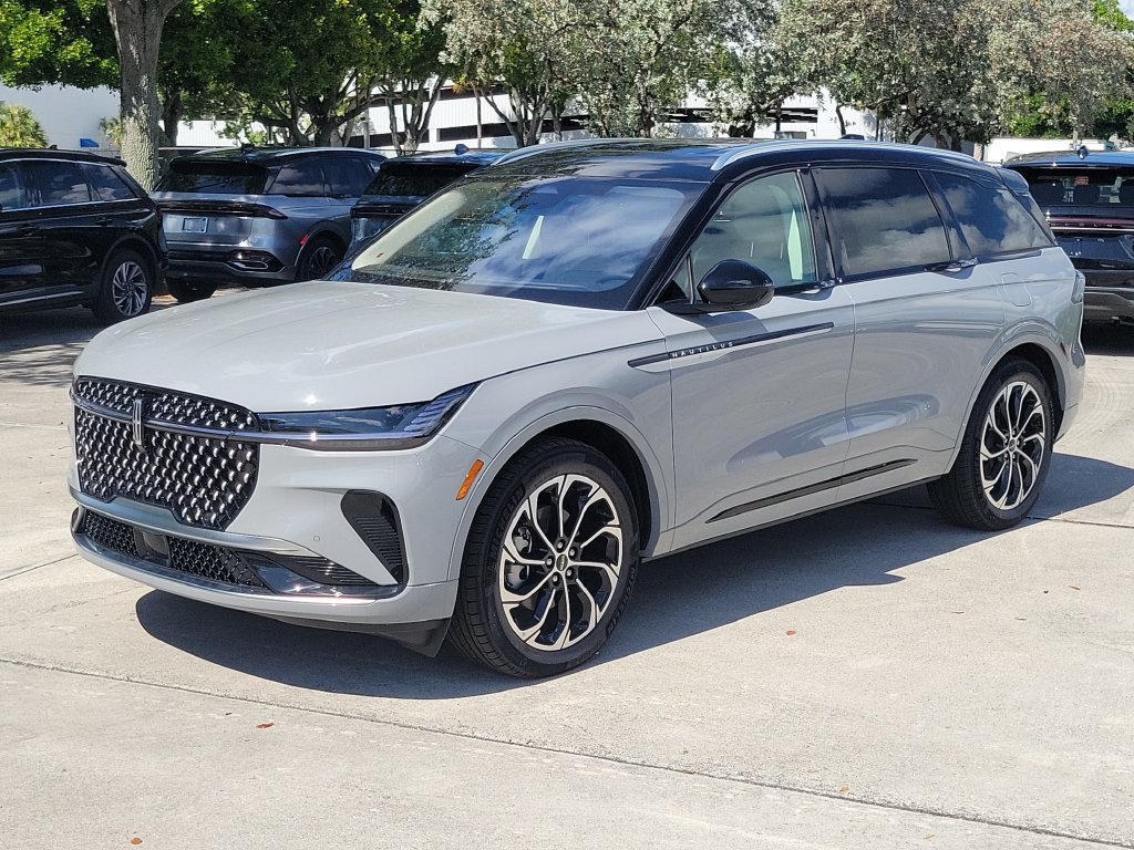 New 2026 Lincoln Nautilus Reserve AWD/4WD image 2