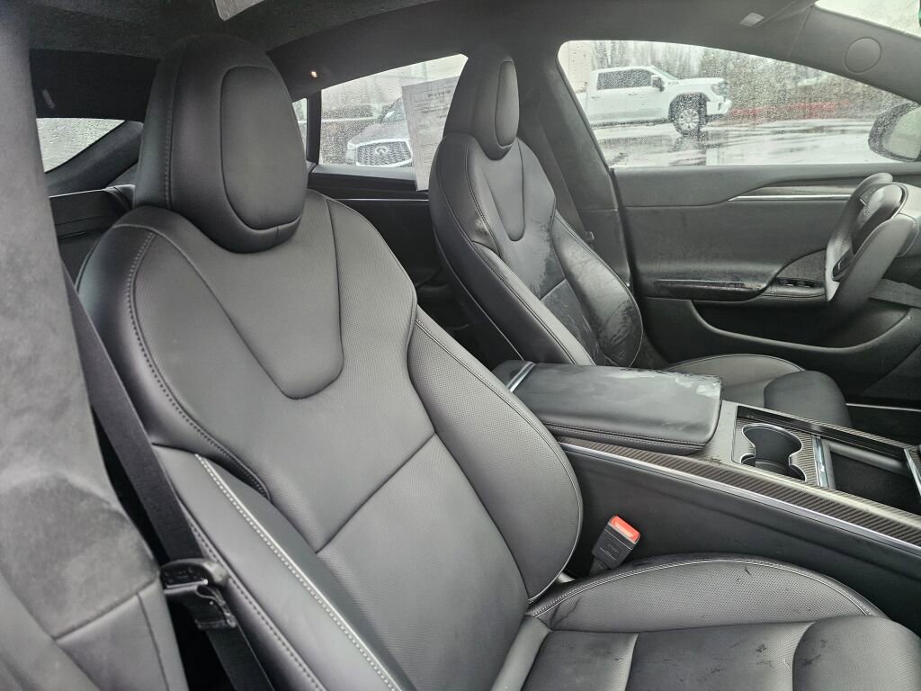 Used 2021 Tesla Model S Plaid image 12