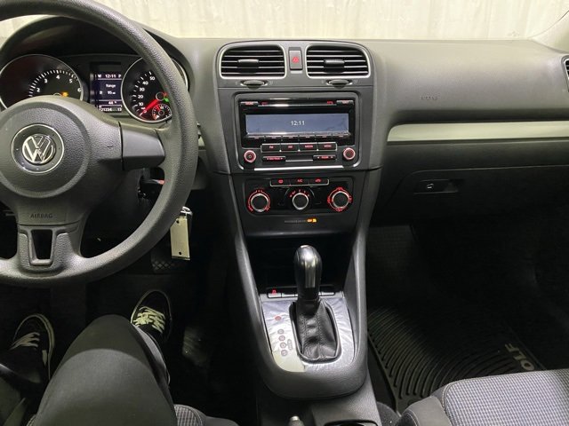 Used 2013 Volkswagen Golf 2-Door image 18
