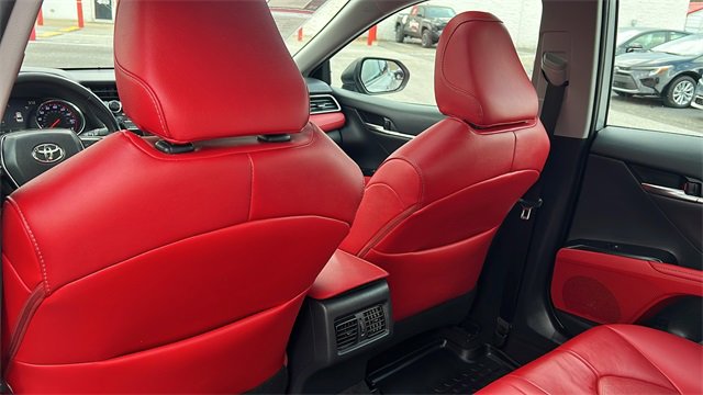 Used 2019 Toyota Camry XSE image 23