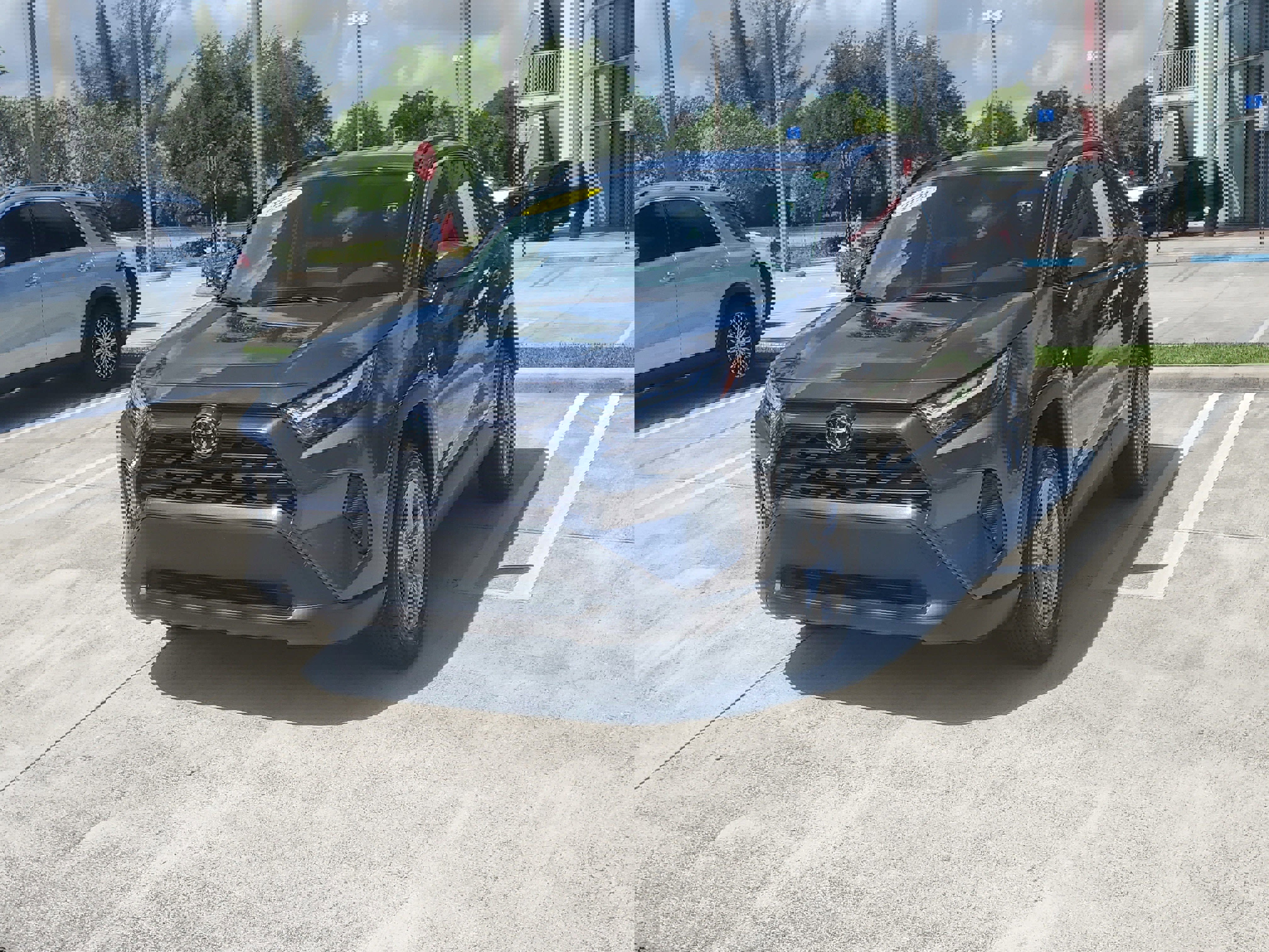 Certified 2025 Toyota RAV4 XLE AWD/4WD image 7