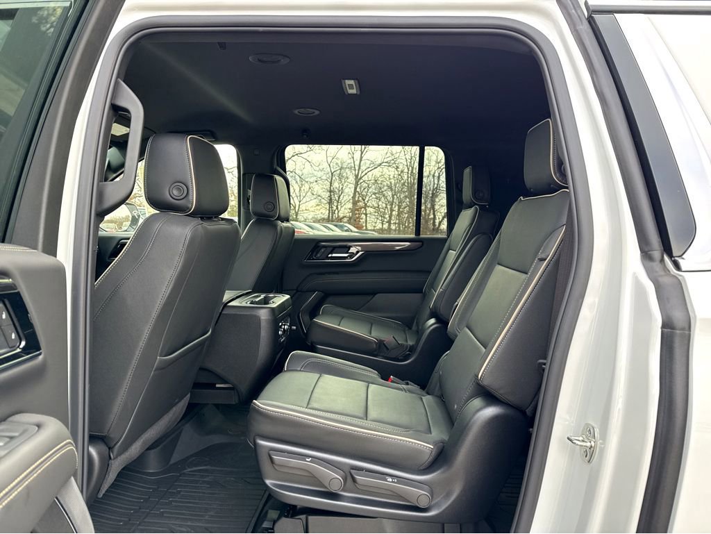 New 2026 GMC Yukon XL Elevation w/ LPO, Get Active Package image 8