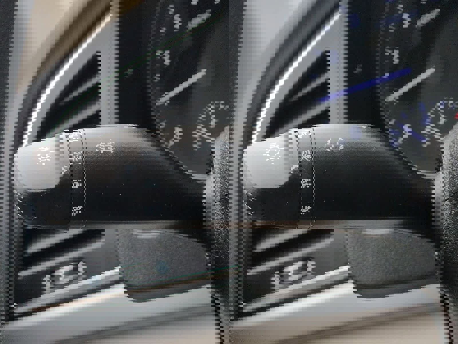 Used 2018 Hyundai Elantra SE image 27