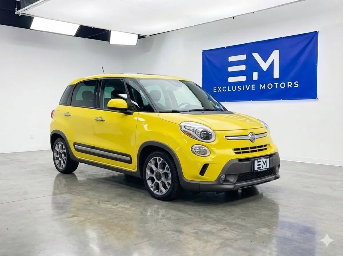 Used 2014 FIAT 500L Trekking w/ Popular Equipment Group