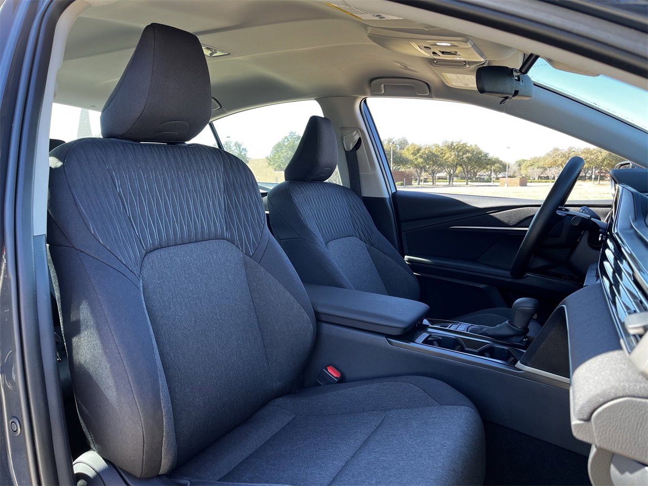 Used 2025 Toyota Camry LE image 24