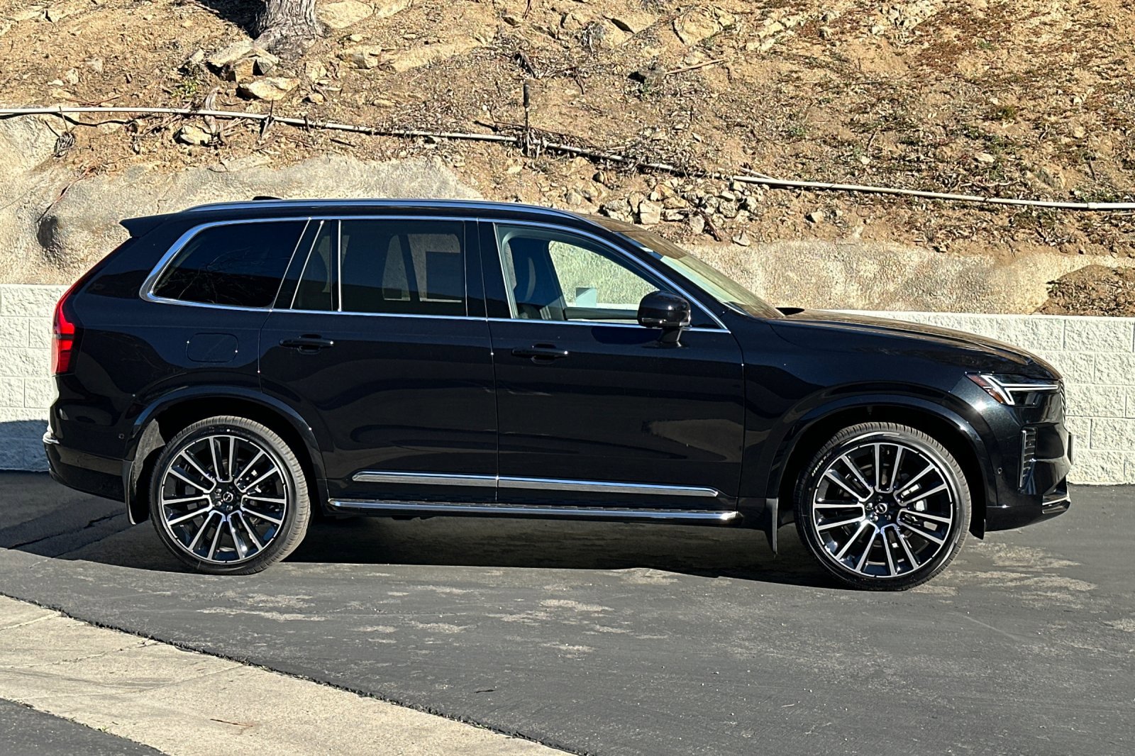 New 2026 Volvo XC90 B6 Ultra w/ Lounge Package AWD/4WD image 4