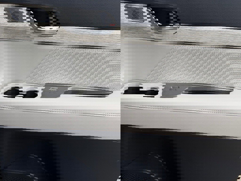 Used 2024 Hyundai Palisade Calligraphy image 30