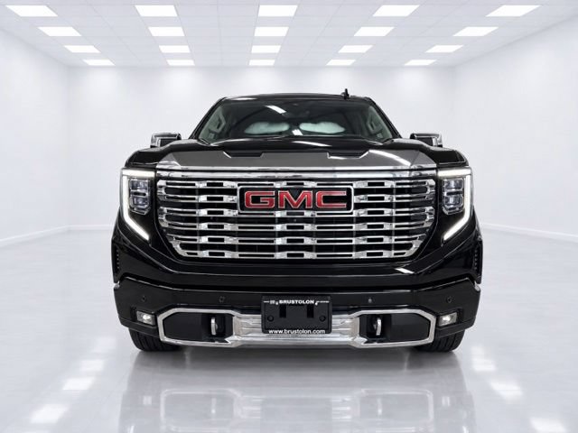 Used 2023 GMC Sierra 1500 Denali w/ Denali Reserve Package AWD/4WD image 4