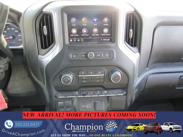 Used 2022 Chevrolet Silverado 2500 Custom w/ Custom Value Package AWD/4WD image 17
