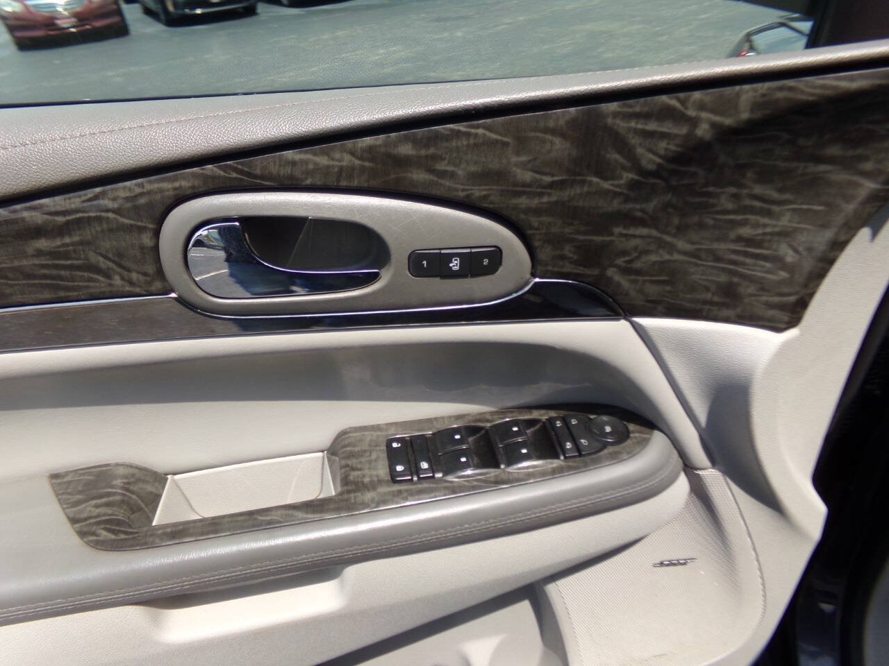 Used 2014 Buick Enclave Premium FWD image 23