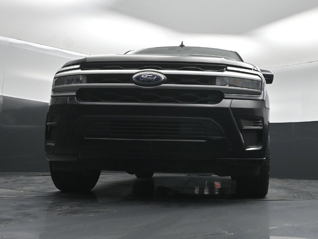 Used 2022 Ford Expedition XLT RWD image 45