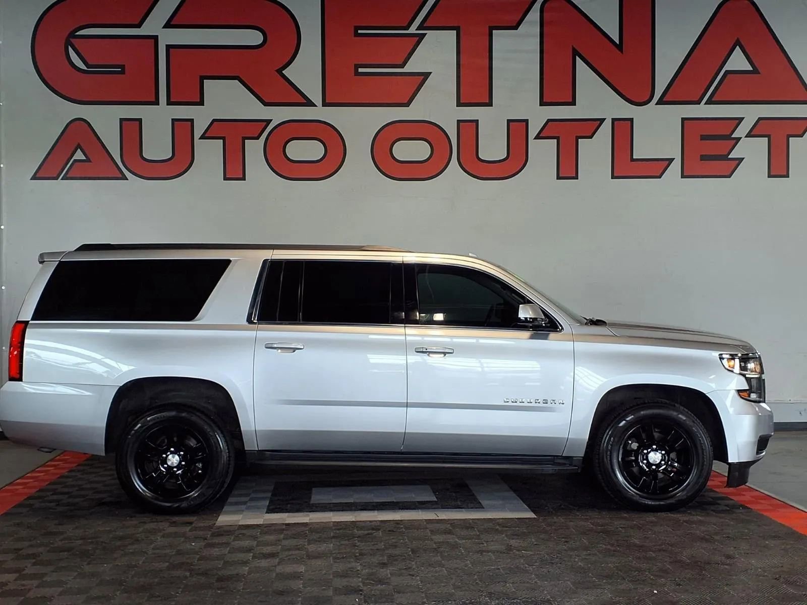 Used 2016 Chevrolet Suburban LT AWD/4WD image 1
