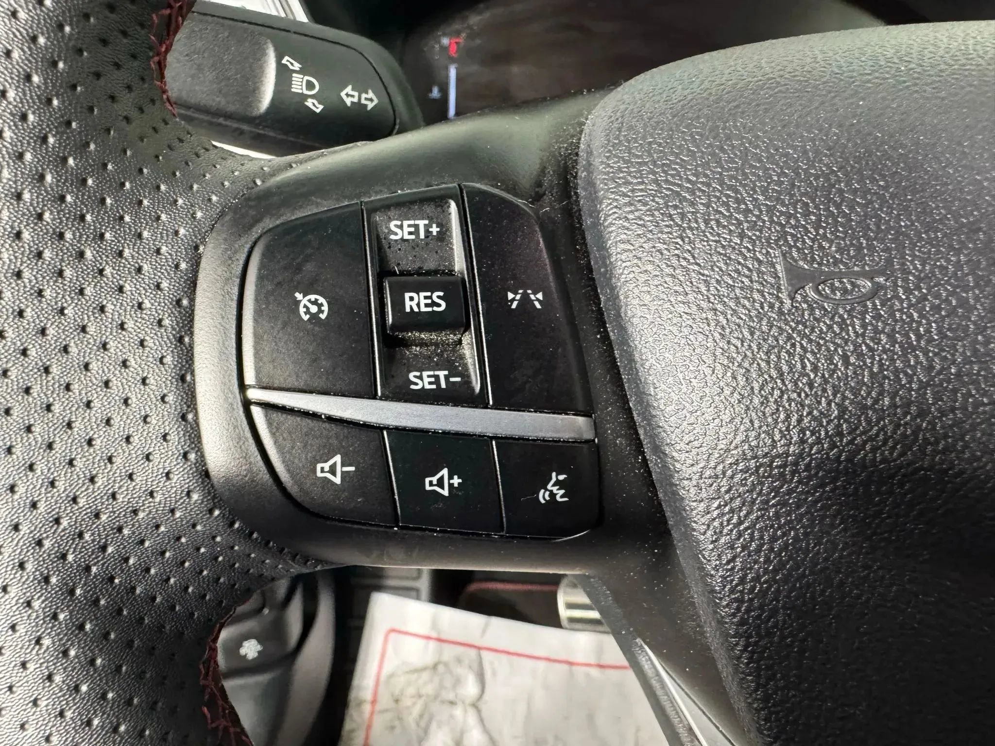 Used 2023 Ford Escape ST-Line image 16