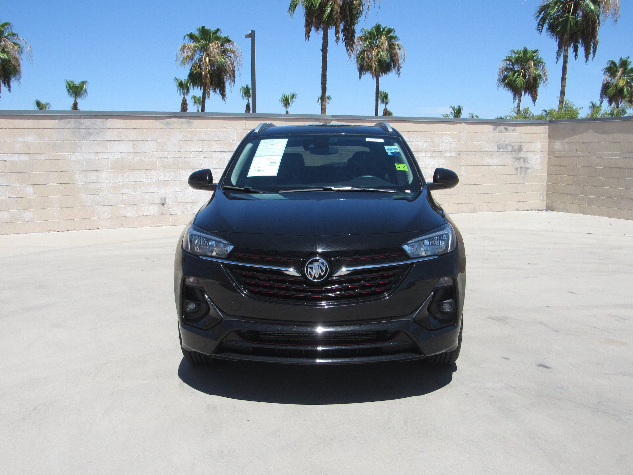 Used 2022 Buick Encore GX Select w/ Sport Touring Package FWD image 3