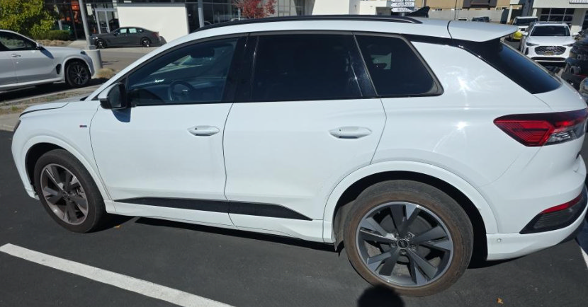 Used 2024 Audi Q4 e-tron Prestige AWD/4WD image 5