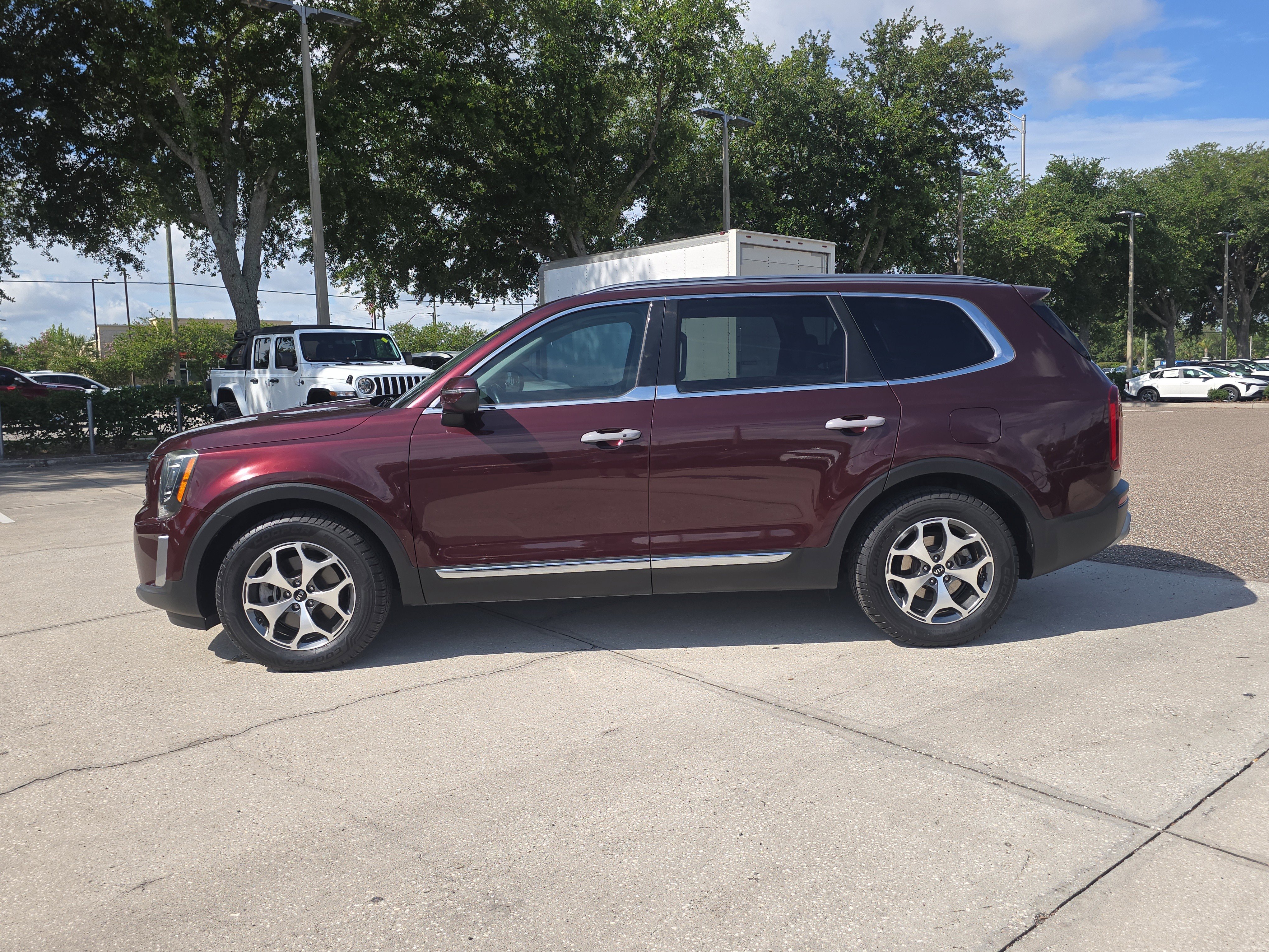 Used 2020 Kia Telluride EX FWD image 5