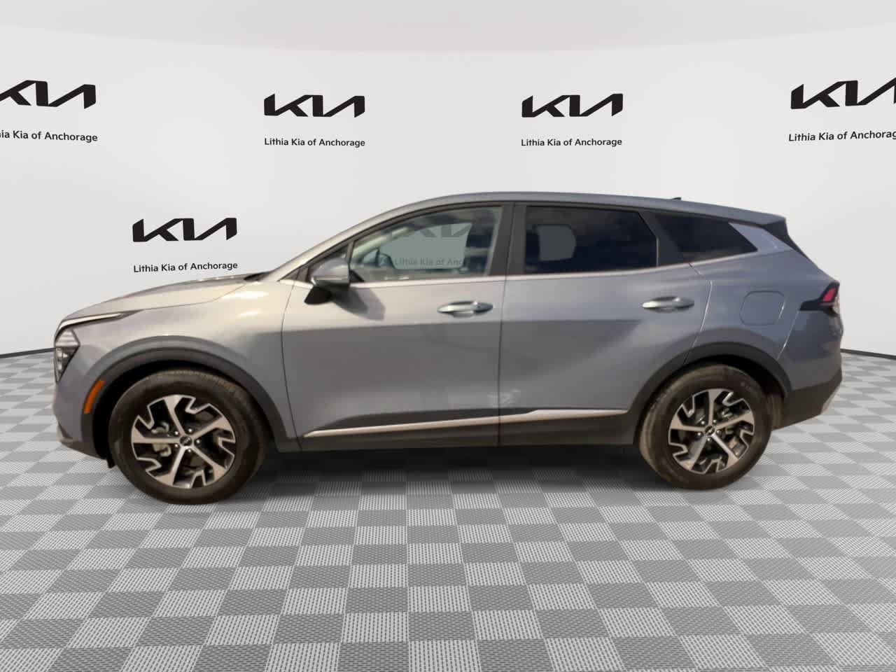 Certified 2025 Kia Sportage EX FWD image 6