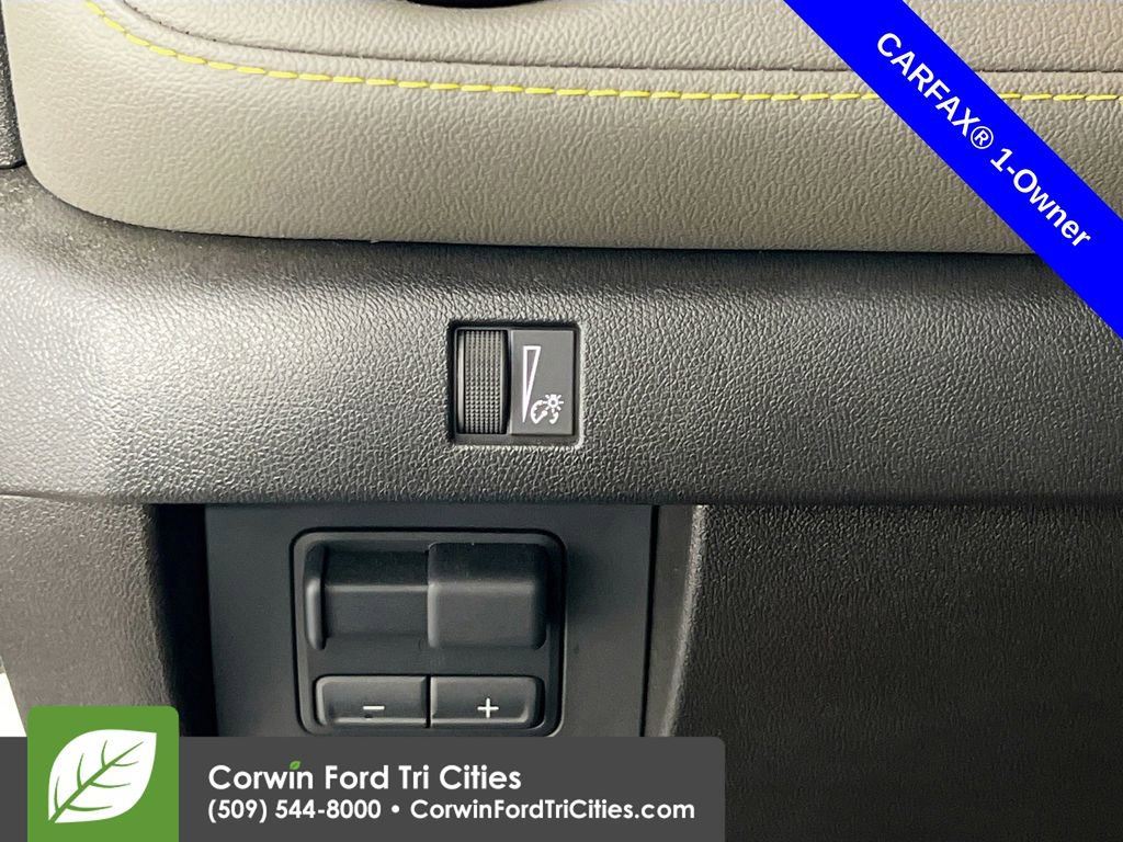 Used 2025 Chevrolet Colorado ZR2 w/ Technology Package AWD/4WD image 19