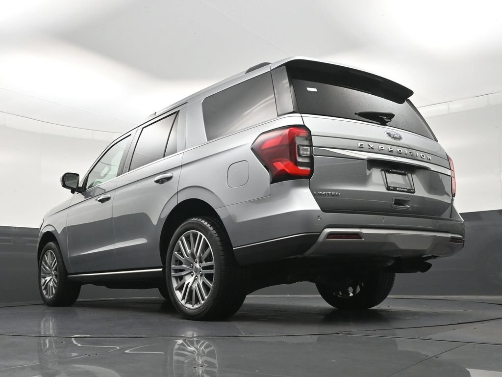Used 2023 Ford Expedition Limited AWD/4WD image 25