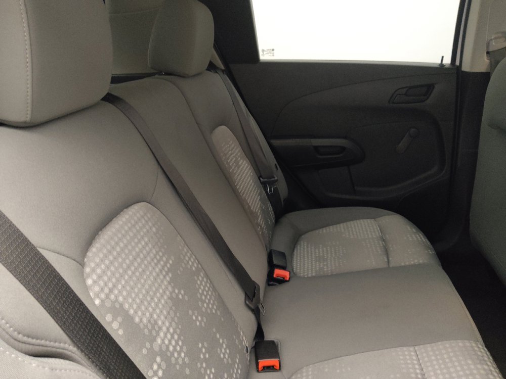 Used 2018 Chevrolet Sonic LT FWD image 19