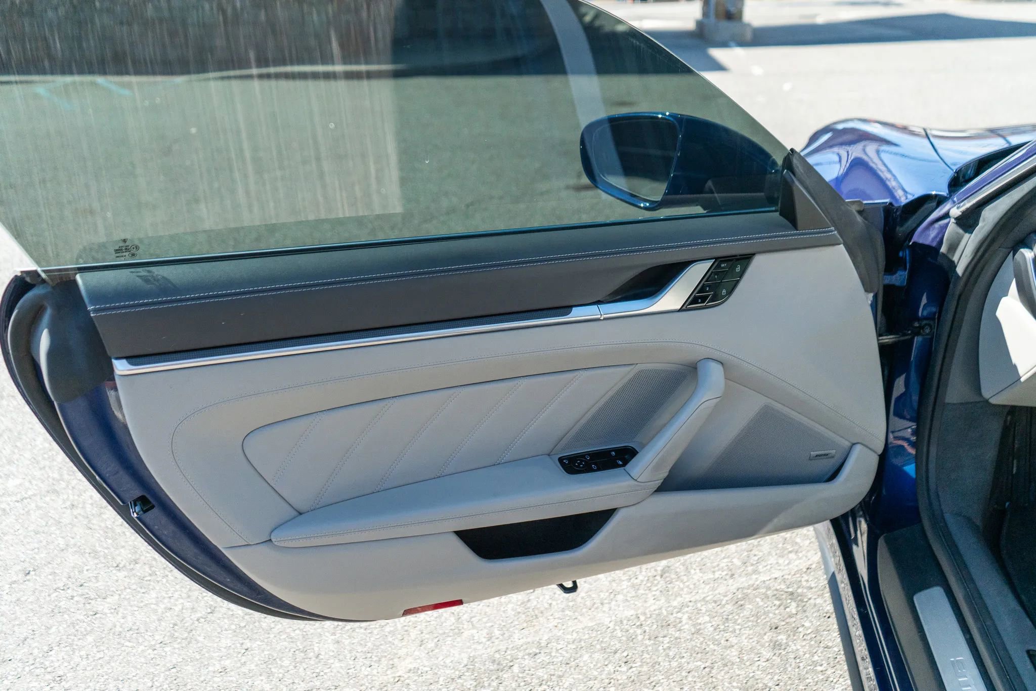 Used 2021 Porsche 911 Turbo image 42